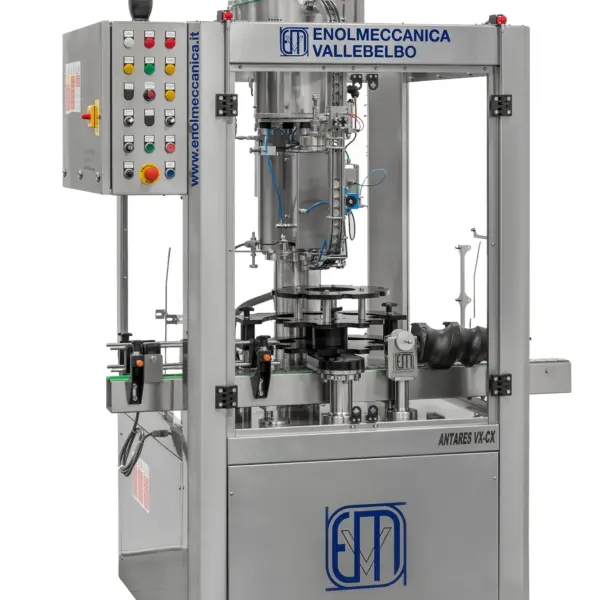 Dettaglio della tappatrice girevole Enolmeccanica